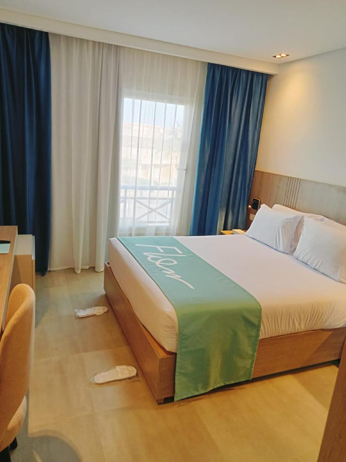 Complex Flow Spectrum Sahl Hasheesh 4*
